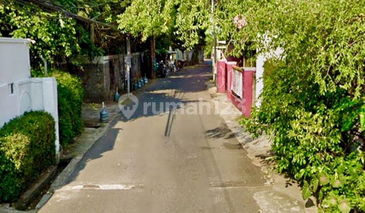 Dream Home for Sale in Kemang, Strategic Location, Easy Access to the City Center