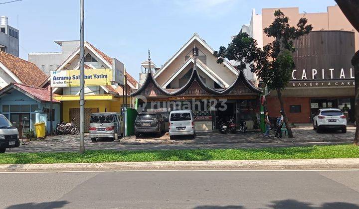 Dijual Ruang Usaha Ex Restoran di Graha Raya 2