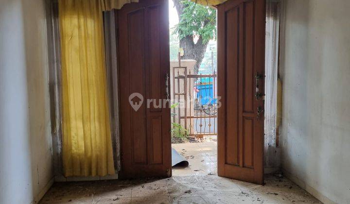 Dijual Rumah 2 Lantai Strategis di Tebet Jakarta Selatan 2