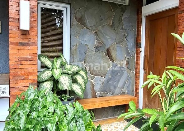Jual Rumah Asri Siap Huni di Komplek Bintaro Sektor 9 2