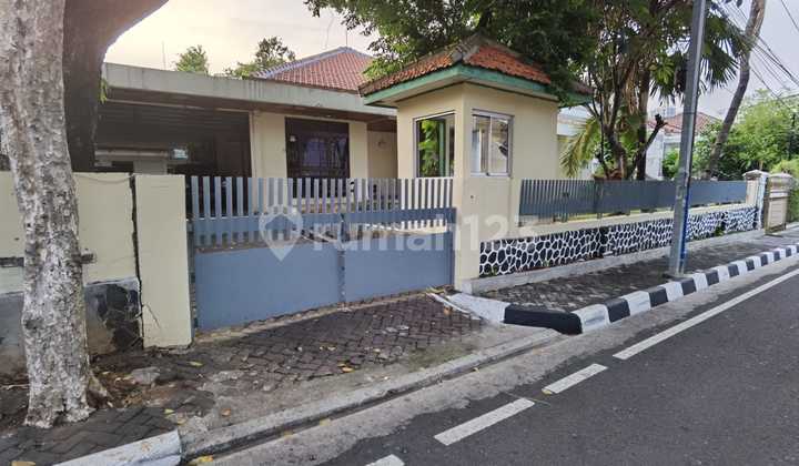 Rumah Luas Cocok untuk Kantor di Menteng Jakpus Rumah Luas Cocok untuk Kantor di Menteng Jakpus