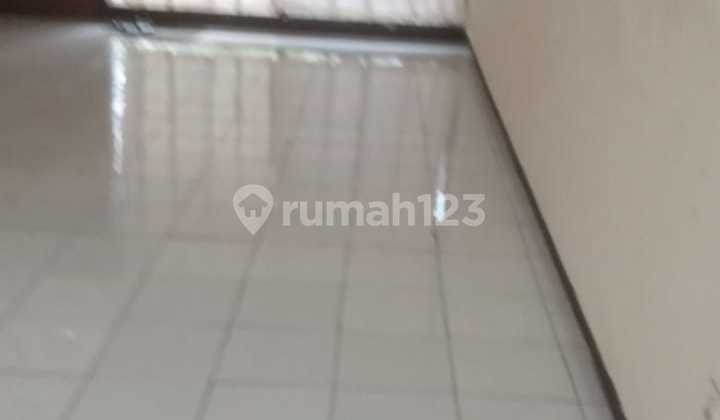 For Rent: 1-Story House Suitable for Residence and Allowed for Office Use in Sukaluyu - Cikutra, Bandung. 2
