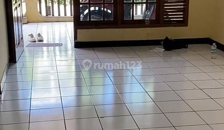 Disewakan Rumah Lama Siap Huni Boleh Untuk Mess Dan Kantor Dekat Smp Nasional Sadang Serang Bandung  1