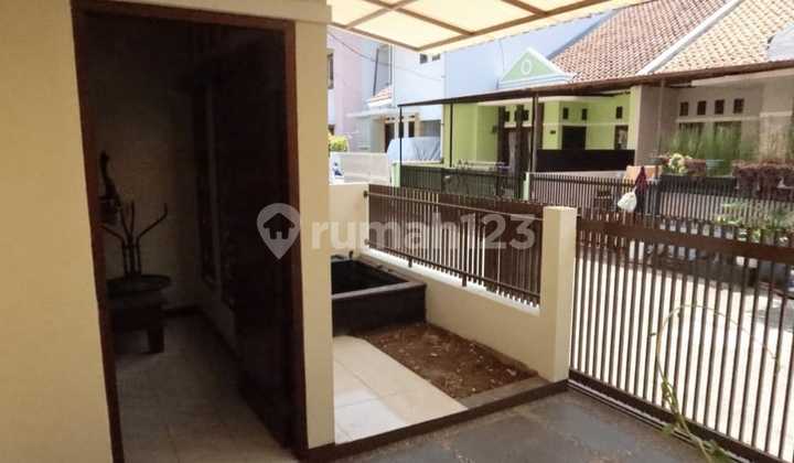 Dijual Rumah Mungil Siap Huni Area Jl.logam Buah Batu Bandung