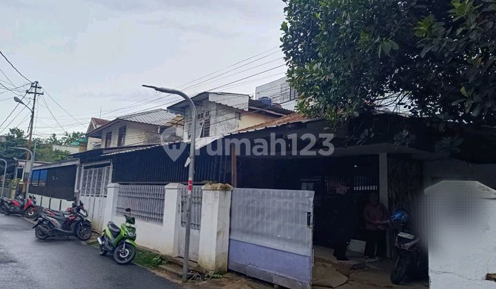 For Rent: v1 Floor House, Suitable for Business/Office Space on Jl Sukasenang Near Itenas Bandung 2