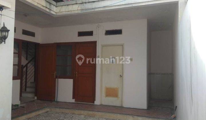 Disewakan Rumah Siap Huni Town House Pinus Regensi Soekarno Hatta  2