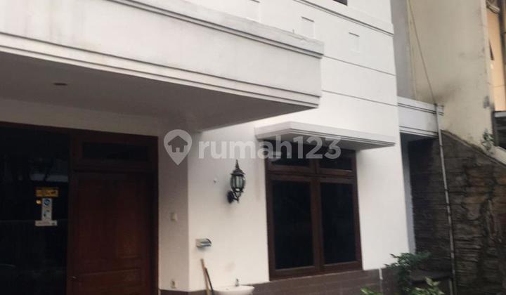For Rent: 3-Story House Ready to Occupy in Beautiful Batununggal
