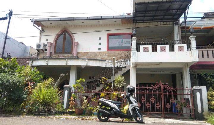 Disewakan Rumah Besar 2.5 Lantai Semi Furnish Di Turangga Bandung 1
