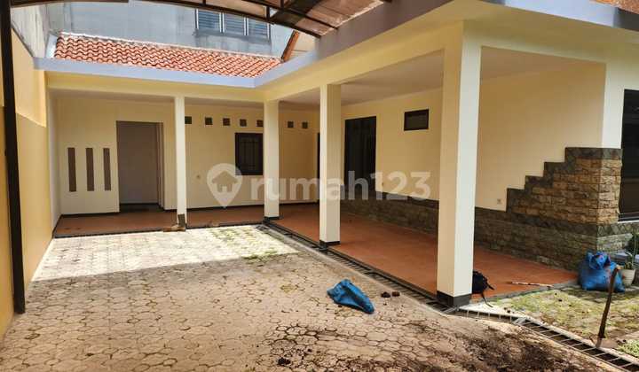 For Rent, Move-In Ready House in Newly Renovated Complex, Suitable for Office, Pratista Antapani Bandung.