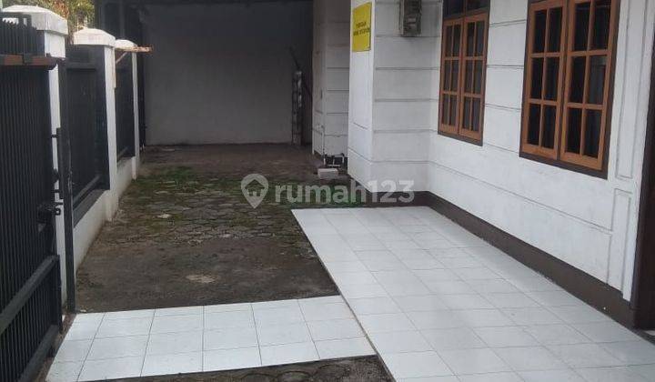 Disewakan Rumah Bangunan Lama 1 Lantai  Boleh Untuk Kantor Di Guntur Sari Buah Batu  1