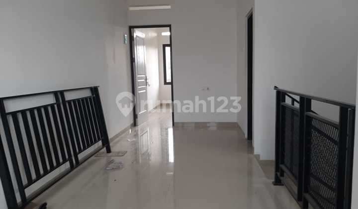 Di Sewakan Rumah Baru Minimalis 2 Lantai Sayap Reog - Turangga Bandung 2