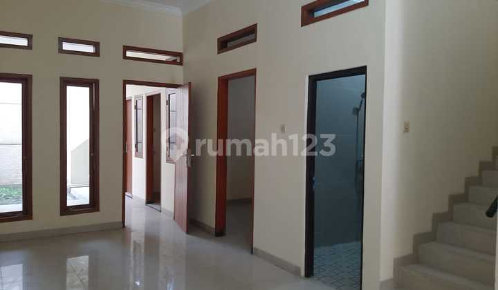 Di Sewakan Rumah Minimalis 2 Lantai Siap Huni Dekat Trans Studio Turangga Bandung