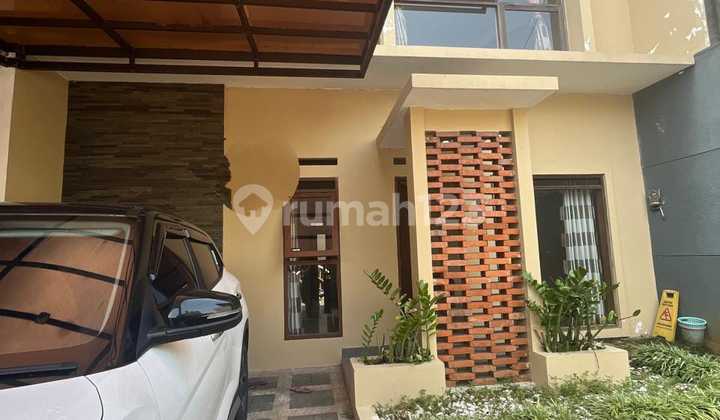 Di Sewakan Rumah2 Lantai Dalam Komplek Boleh untuk Kantor Dekat R S Mayapada & Tol Buah Batu Bandung