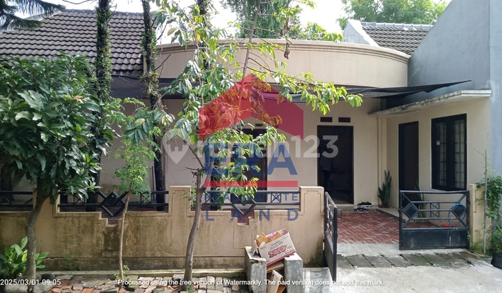 Rumah, 1 Lantai, SHM, di Griya Shanta