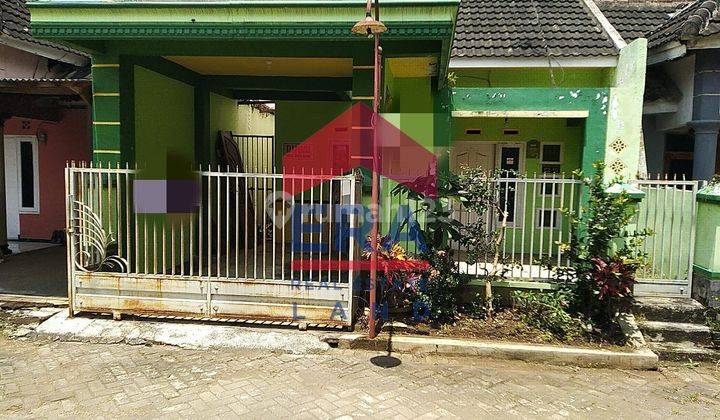 Rumah Bagus SHM di Perumahan Graha Bandara , Malang 1