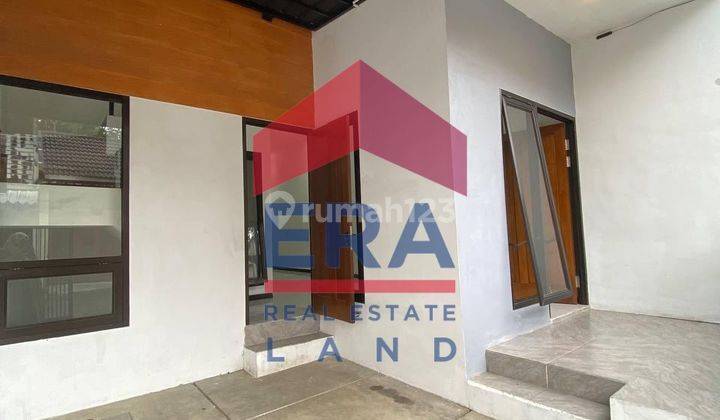 Rumah 2 Lantai SHM di Perumahan De Royal Nirwaja, Malang 2