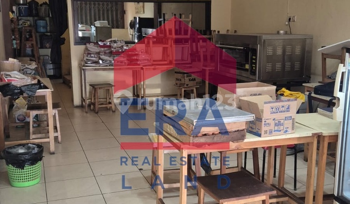 Shop House, 2 Floors, Freehold Title, in Dieng