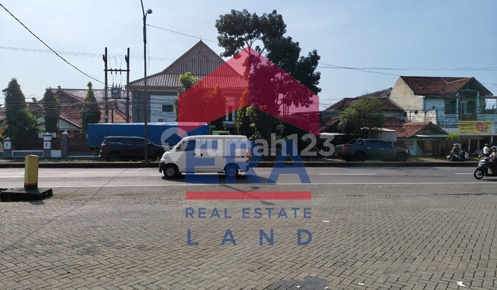 Good Shop House 150 m2 Freehold Certificate, Mondoroko Main Road, Singosari, Malang