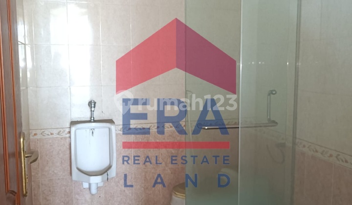 Nice House with Certificate of Ownership on Golf Utama Main Road, Malang 2