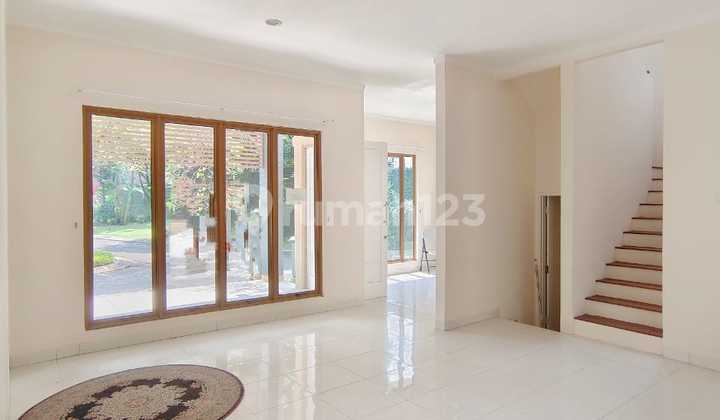 Hook House Ready to Occupy in Emerald Bintaro - 0287