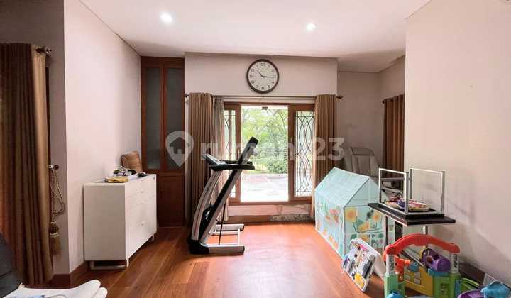 Rumah Hook Kondisi Bagus Siap Huni Lokasi Bintaro Jaya - 0916 2