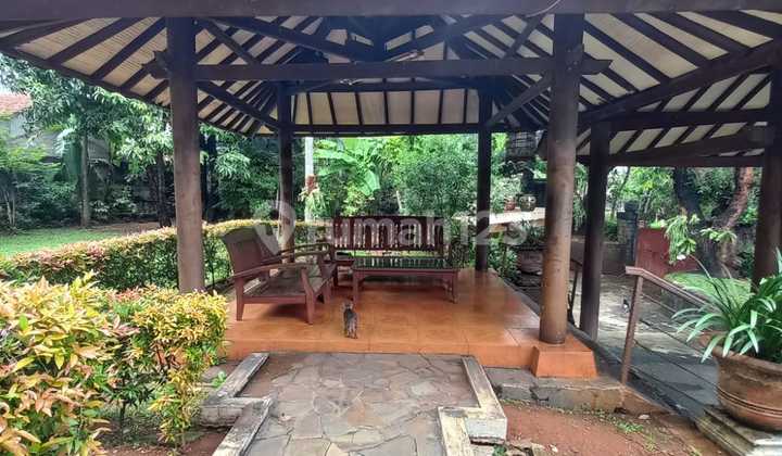 Rumah Halaman Luas Lokasi Bintaro Sektor 9 - 0759