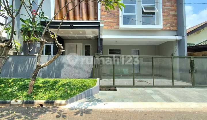 Brand New Beautiful House Ready to Occupy Location Bintaro Sector 9 - 0613 Brand New Beautiful House Ready to Occupy Location Bintaro Sector 9 - 0613