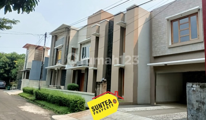 Rumah Luas di Kucica Bintaro Jaya Sektor 9 - 0556 2