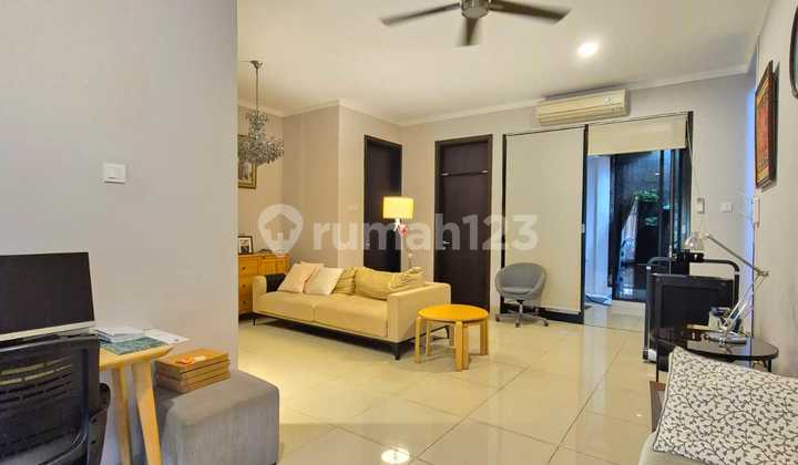 Rumah Bagus Siap Huni di Discovery Bintaro Jaya - 0692 Rumah Bagus Siap Huni di Discovery Bintaro Jaya - 0692