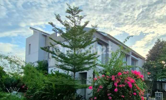 Ready-to-Occupy House in Kebayoran Bintaro Cluster - 0154