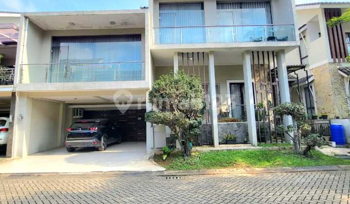 Spacious Ready-to-Occupy House Located in Kebayoran Bintaro Jaya - 0402
