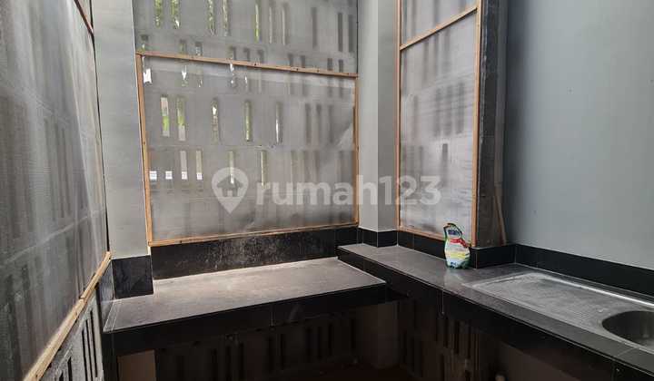 Rumah Rapi Siap Huni Lokasi Kebayoran Bintaro - 0950 2
