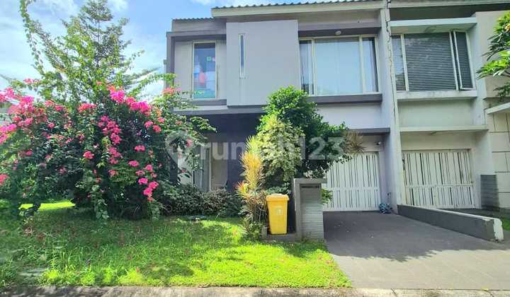 Rumah Pojok Siap Huni di Kebayoran Bintaro Jaya - 0154