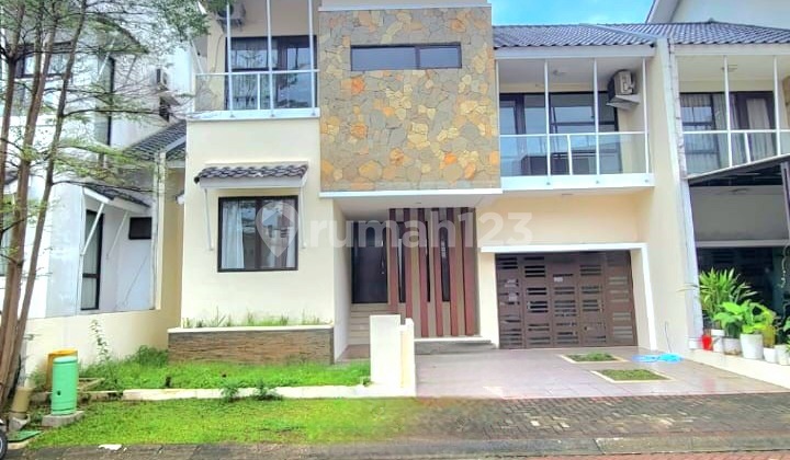 Rumah Bagus Siap Huni di Kebayoran Bintaro - 0108