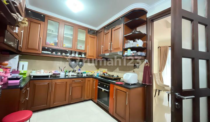 Rumah Hook Ada Kolam Renang Siap Huni di Bintaro Sektor 9 - 0470 2