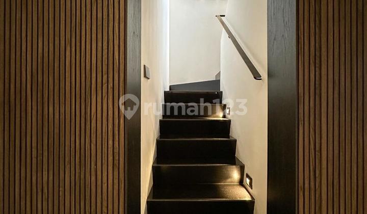 Rumah Cantik Siap Huni Lokasi Kebayoran Bintaro - 0398 2