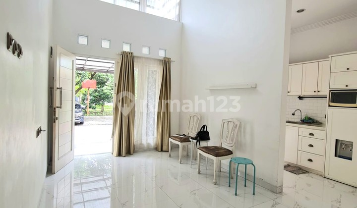 Dijual Rumah Second Lokasi Graha Raya - 0708 2