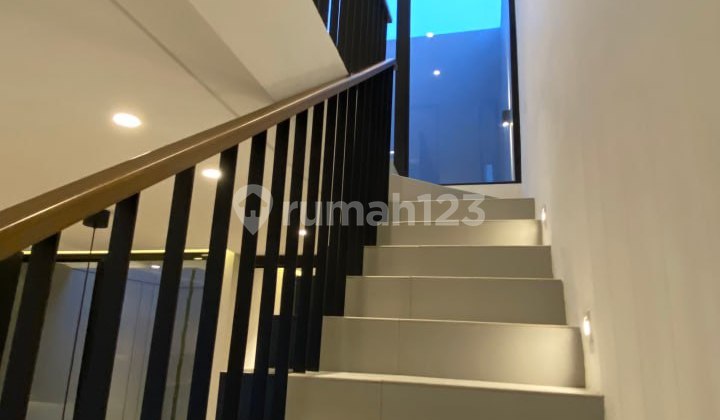 RUMAH CENTRAL PARK JUANDA THE SOUTH TIPE BELMONT HRG 1,1M AN  15