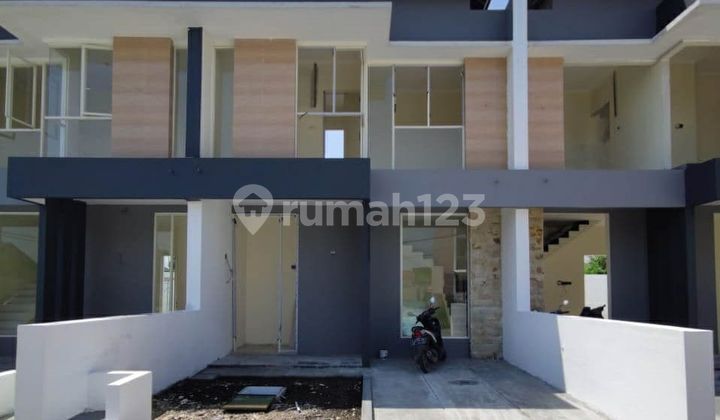 FREE DP FREE BIAYA2 RUMAH BARU GREENLAKE WONOREJO 10 MENIT KE RAYA MER 2
