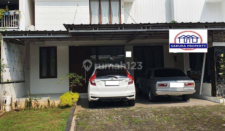 Dijual Cepat Rumah Rapih Nyaman Dihuni 2 Lantai di Citra Gran 2