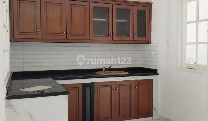 Dijual Rumah Bagus 2 Lantai Siap Huni di Kota Wisata Lt 200 Nego 2