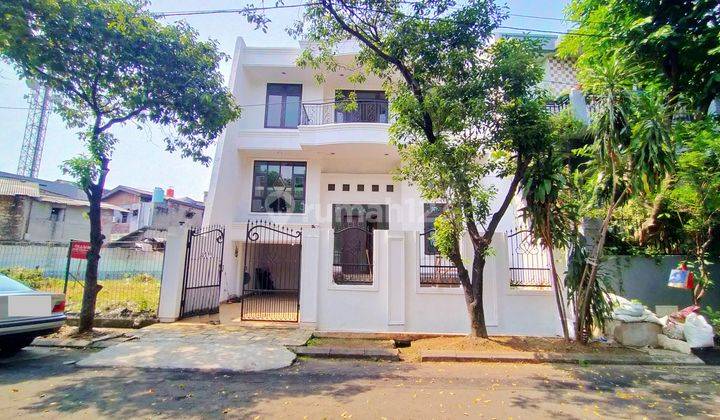 Rumah Puri Indah Siap Huni, Model Split Level Modern, Lepas Cepat 1