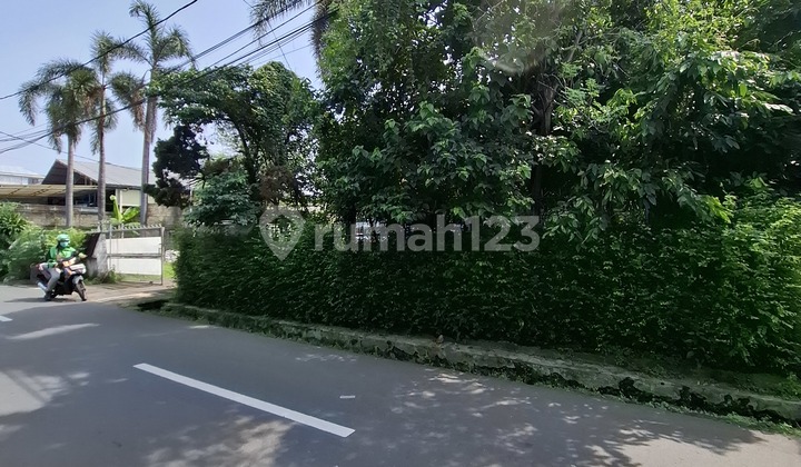 Land and Building suitable for Warehouse Workshop Garage on Jl.Seha Kebayoran Lama Land and Building suitable for Warehouse Workshop Garage on Jl.Seha Kebayoran Lama