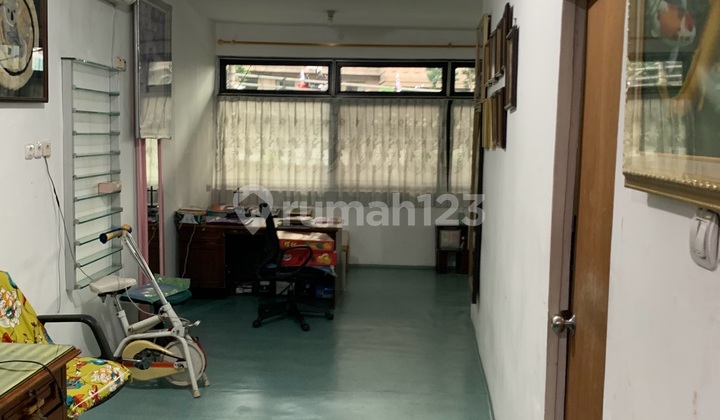 Shop House for Sale on Jl Tendean 2