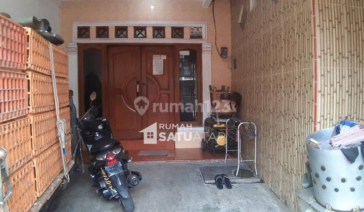 2,5 Km Dari Moi, Kontrakan 15 Pintu + Rumah 13