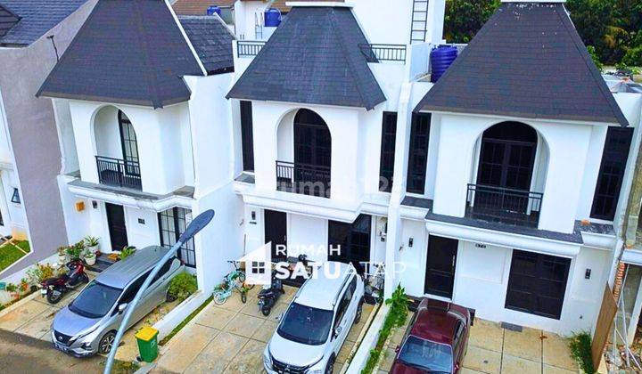 Rumah American Classic Hanya 10 menit dari pintu tol 4