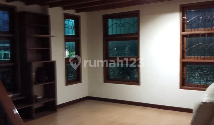 Dijual Rumah Hook di Riverpark Bintaro Jaya 2