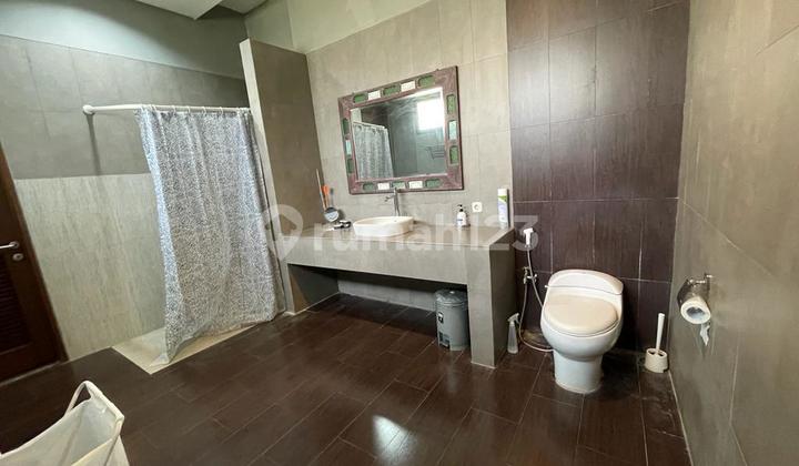 Dijual Rumah Modern 2 Lantai di Manunggal Parigi, Halaman Luas 2