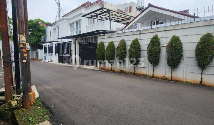 Rumah Bagus Murah Siap Huni Strategis Area Kemang Jakarta Selatan