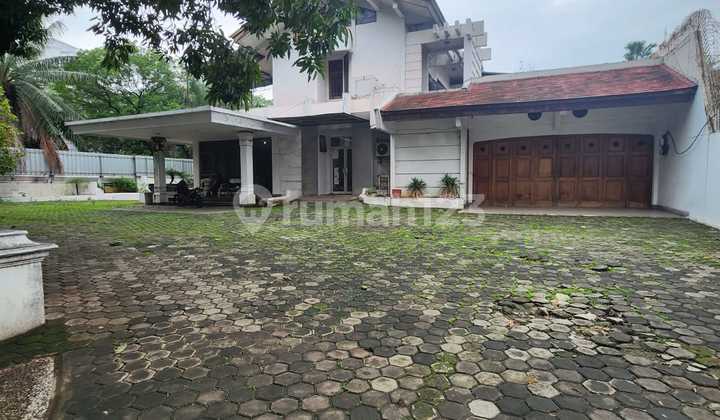 Rumah Hoek Hitung Tanah Cocok Usaha Lokasi Premium Pondok Indah